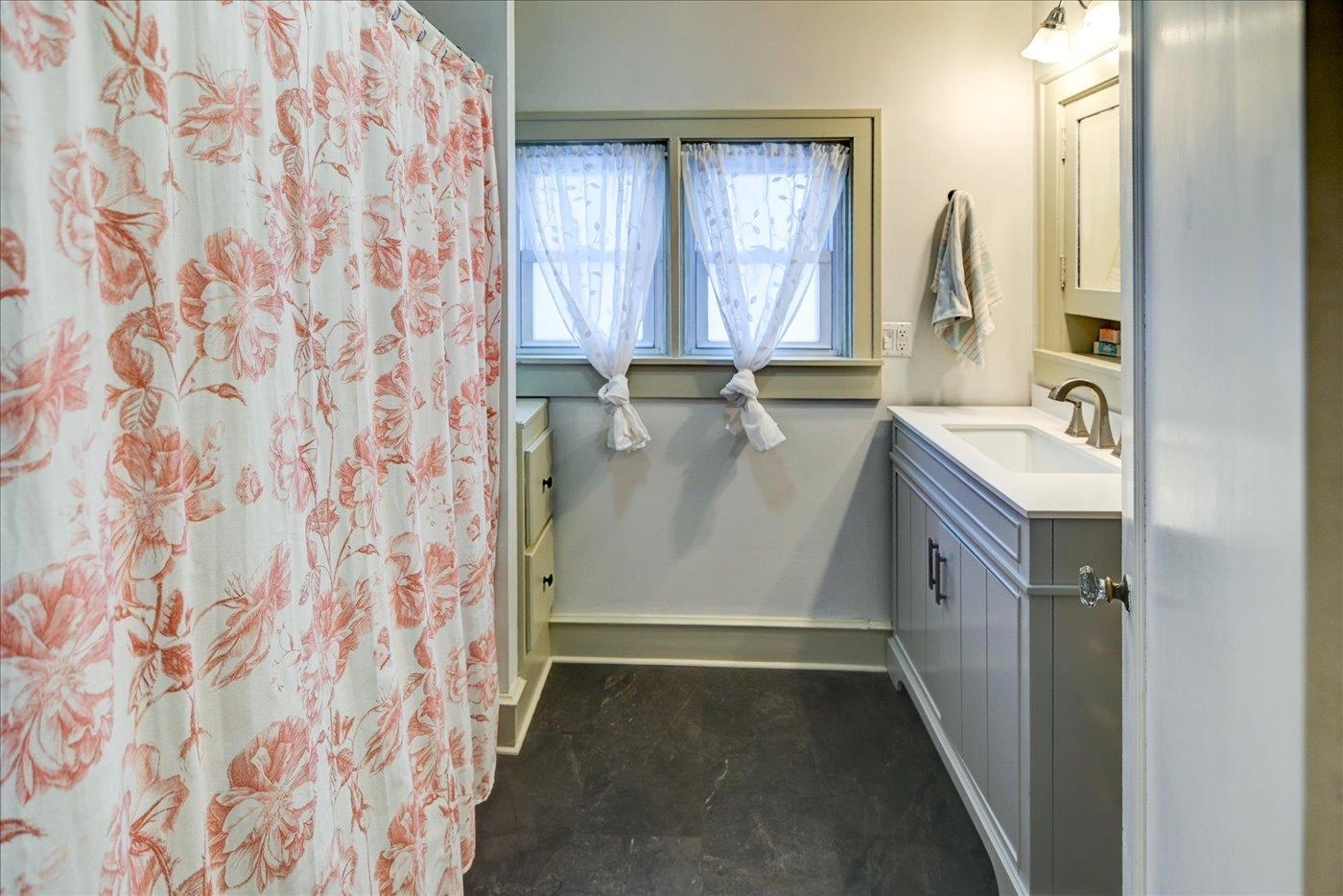 809 Oak Street Baraboo, WI 53913 - Photo 65 of 82