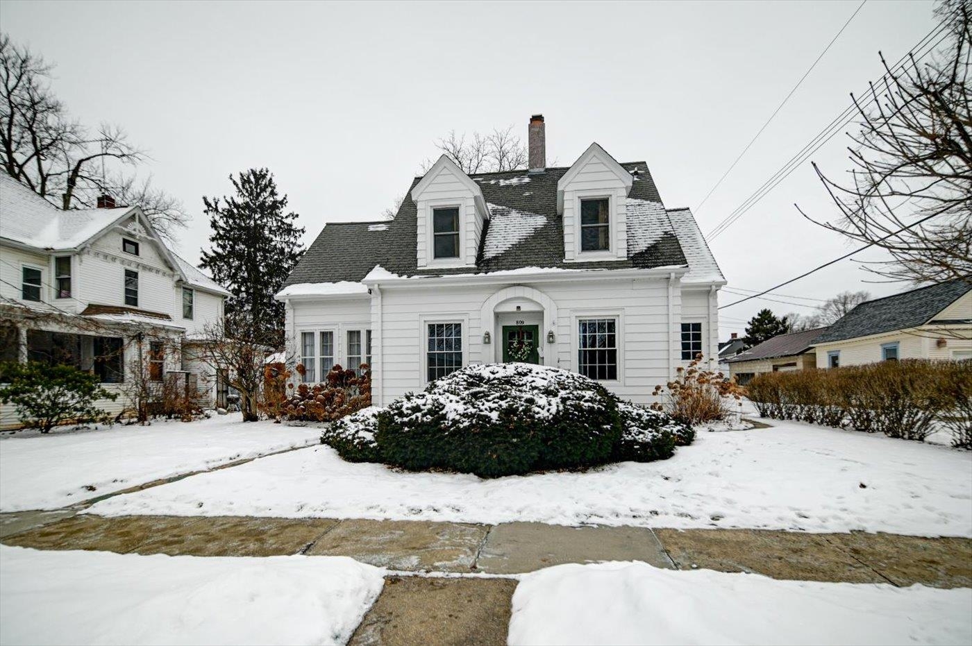 809 Oak Street Baraboo, WI 53913 - Photo 7 of 82