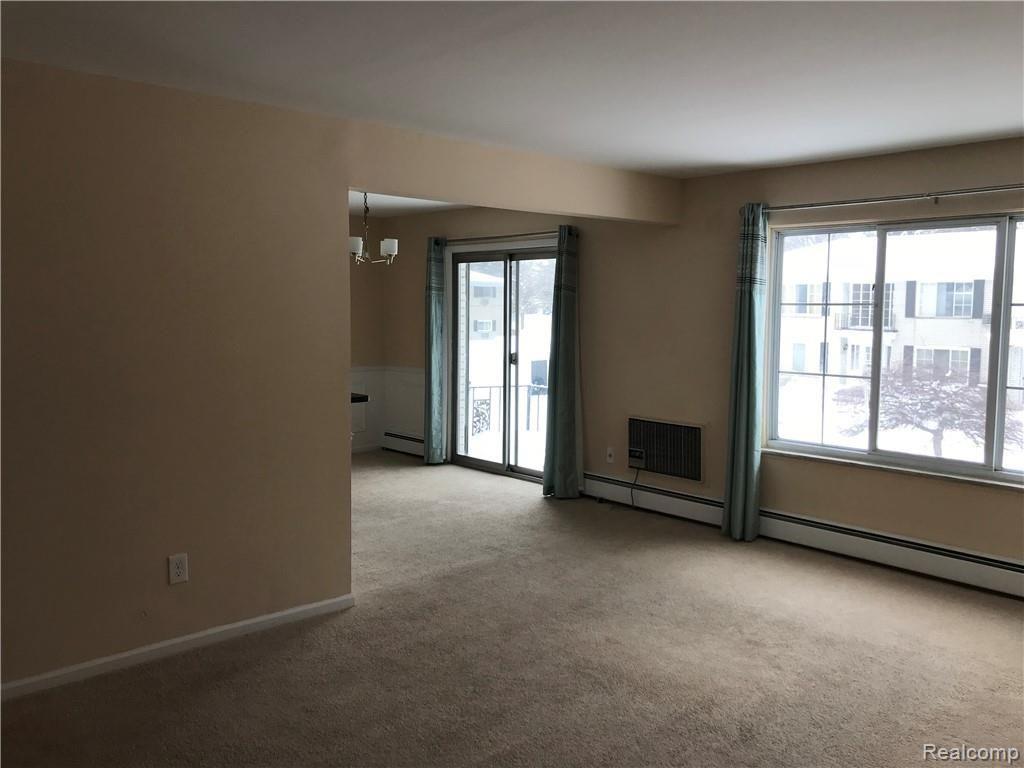 100 West Hickory Grove Road Bloomfield Hills, MI 48304 - Photo 4 of 21