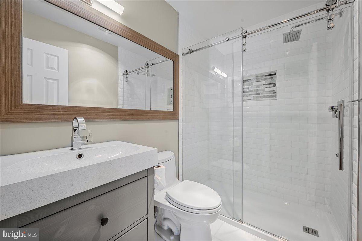 12324 Rivers Edge Drive Potomac, MD 20854 - Photo 41 of 74