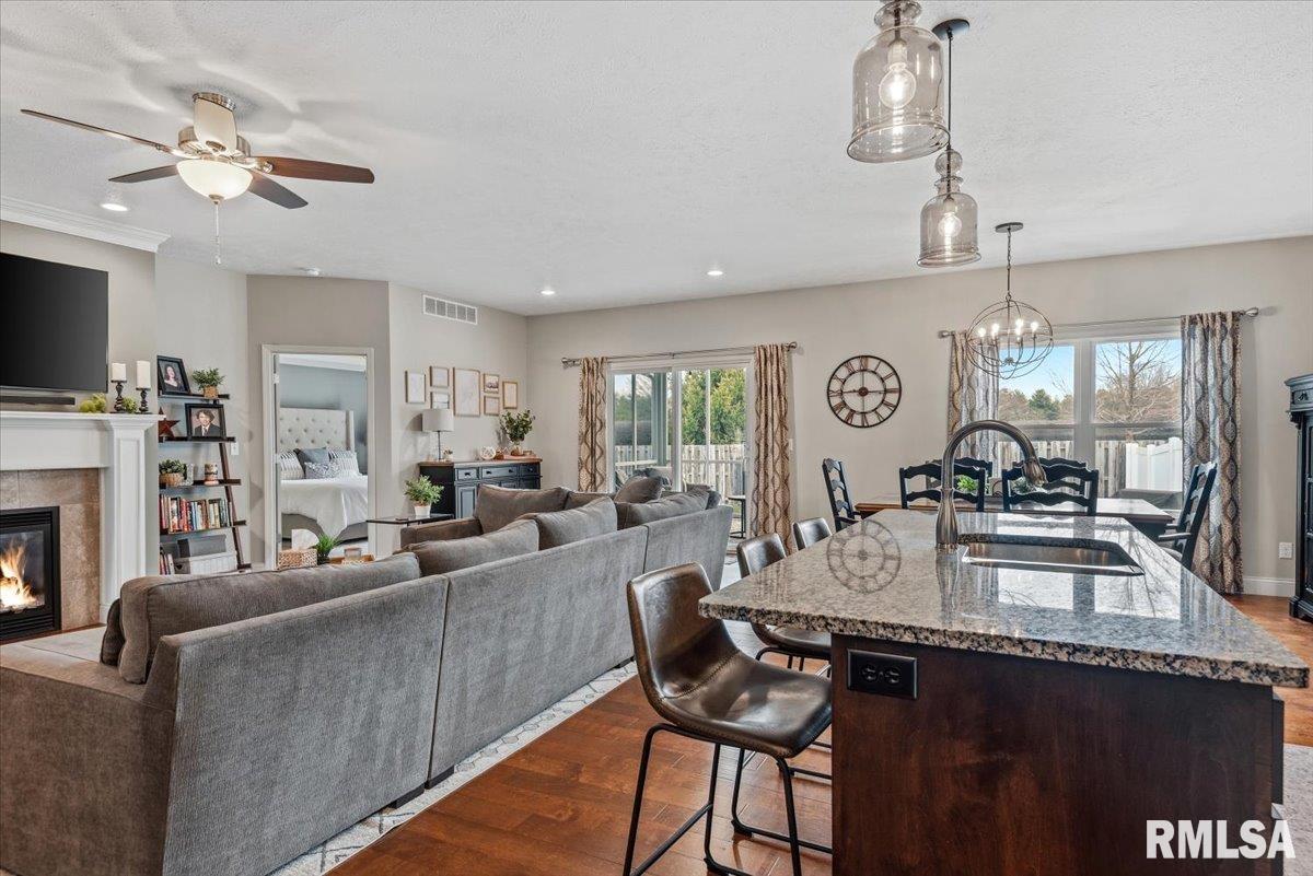 1508 Balfour Drive Springfield, IL 62711 - Photo 11 of 38