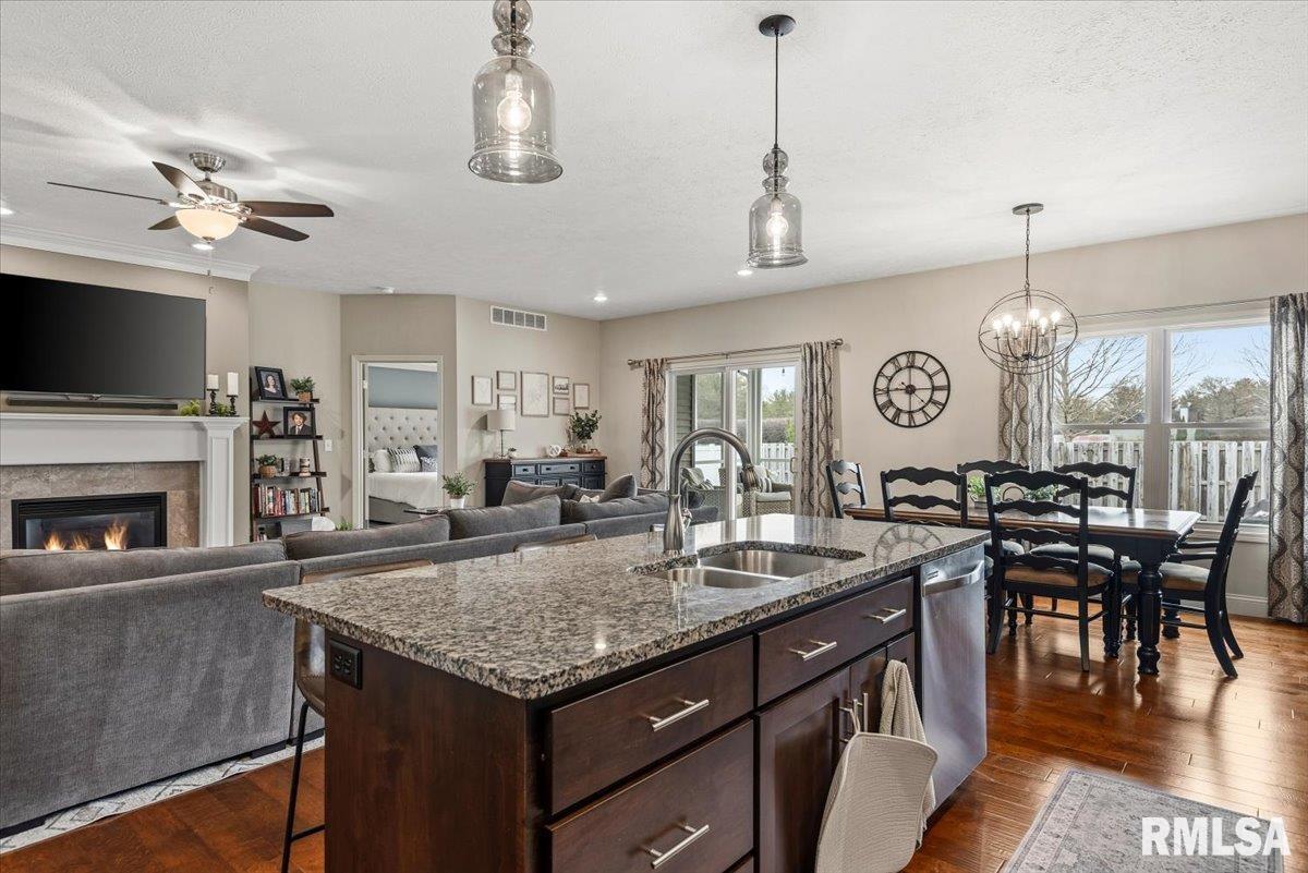 1508 Balfour Drive Springfield, IL 62711 - Photo 12 of 38