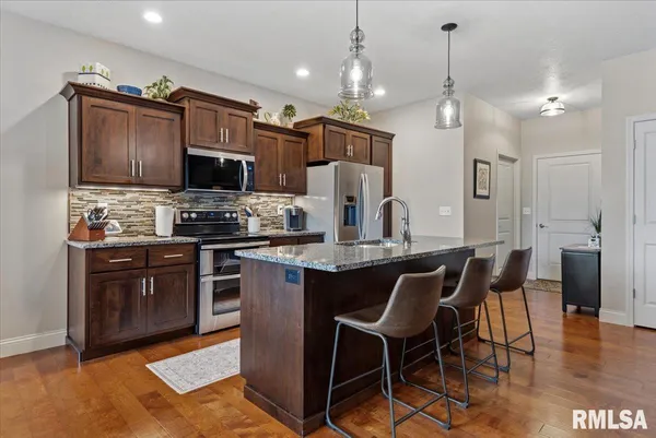 $419,900 | 1508 Balfour Drive, Springfield, IL 62711
