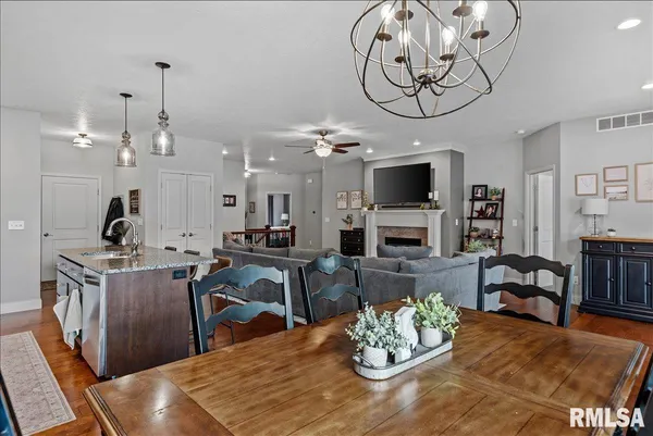 $439,900 | 1508 Balfour Drive, Springfield, IL 62711