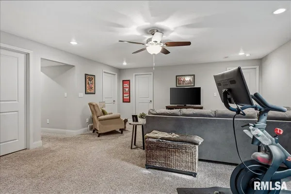 $419,900 | 1508 Balfour Drive, Springfield, IL 62711
