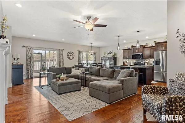 $419,900 | 1508 Balfour Drive, Springfield, IL 62711