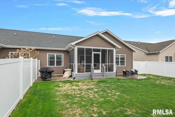 $419,900 | 1508 Balfour Drive, Springfield, IL 62711