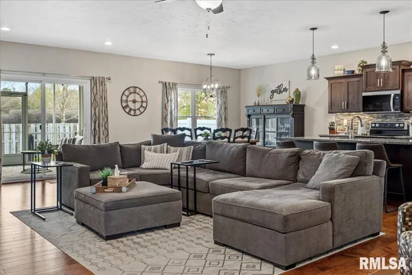 $439,900 | 1508 Balfour Drive, Springfield, IL 62711