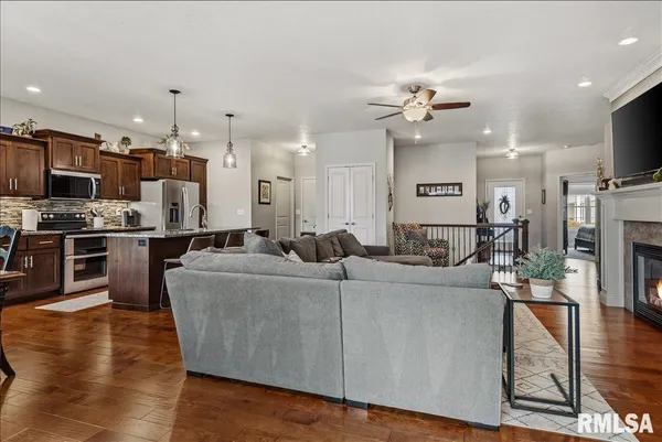 $419,900 | 1508 Balfour Drive, Springfield, IL 62711