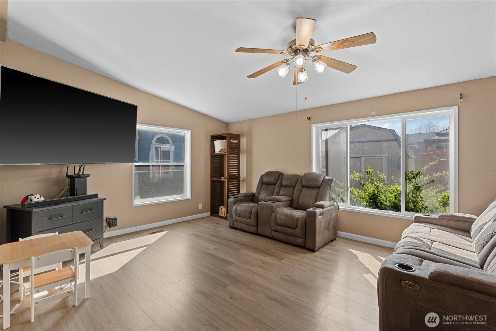 14934 Golden Delicious Street Entiat, WA 98822 - Photo 21 of 33 a living room with furniture and a window