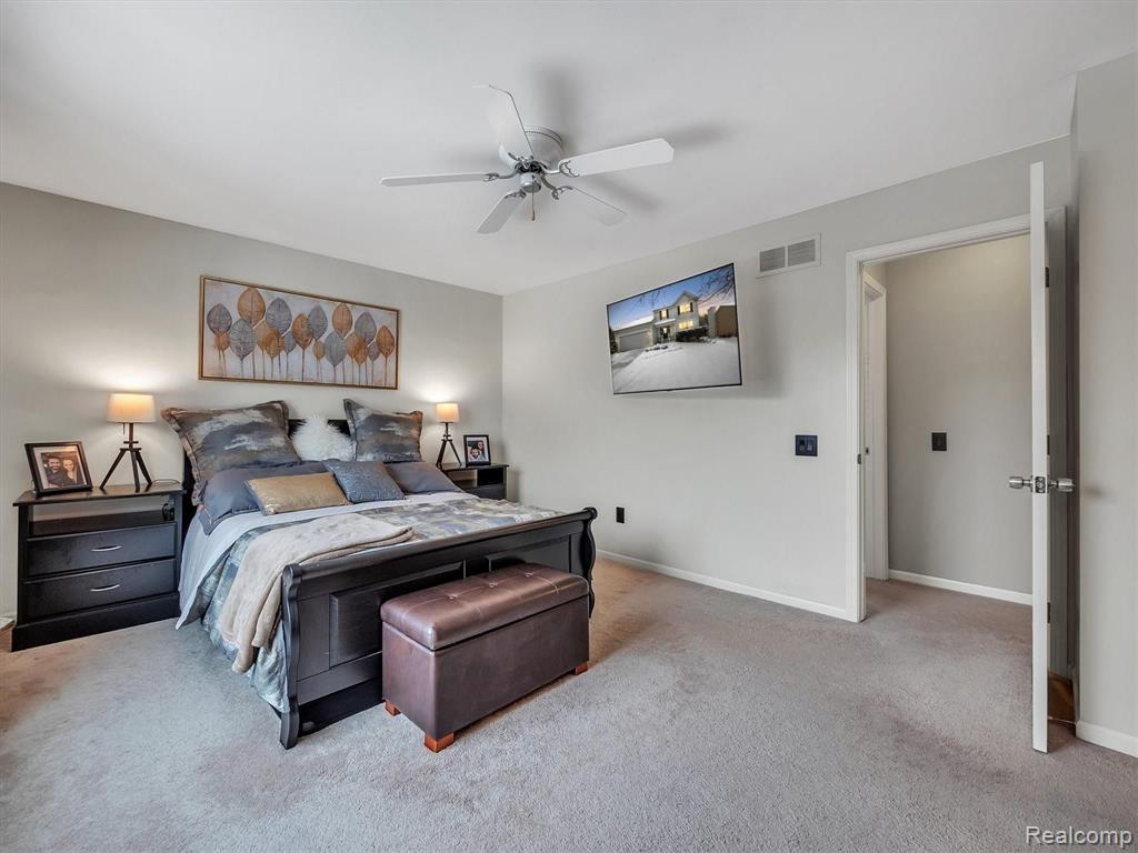 163 Whitney Drive Rochester Hills, MI 48307 - Photo 24 of 42