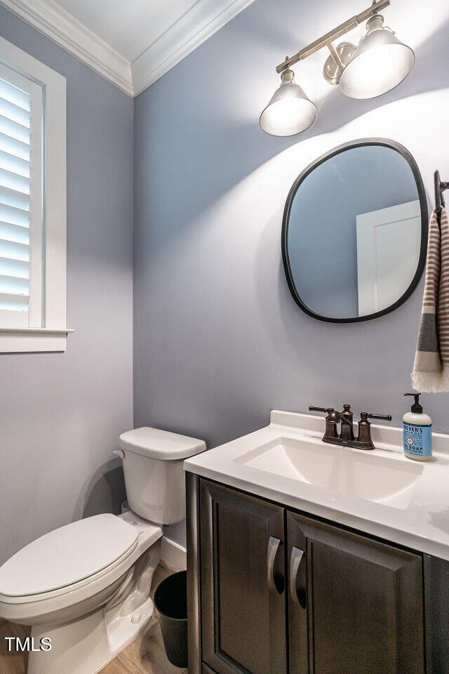 1611 Draper View Loop, Unit 106 Raleigh, NC 27608 - Photo 20 of 27 020-1280x960-powder-room