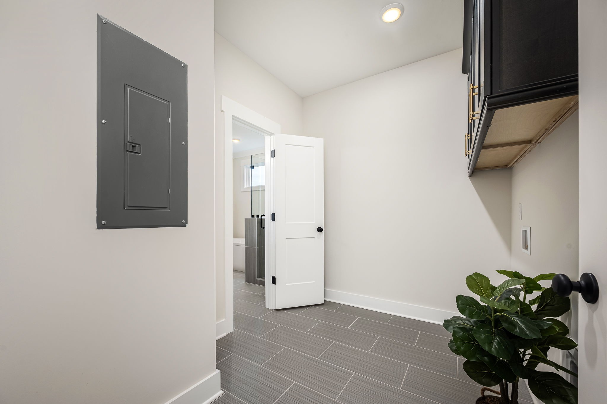 7302 West Gum Road Murfreesboro, TN 37127 - Photo 36 of 53 a view of a hallway