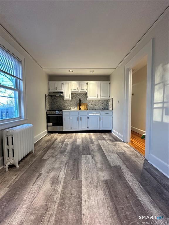 Kitchen (Alt)