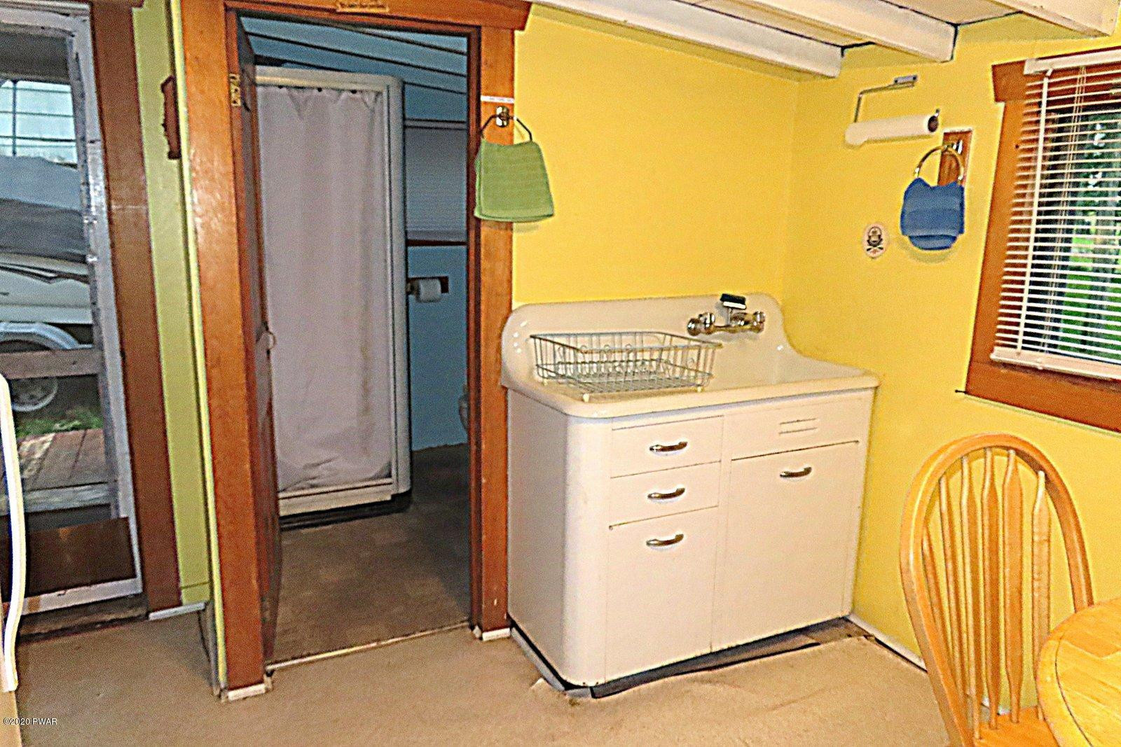 29 Maple Street Hawley, PA 18428 - Photo 14 of 26