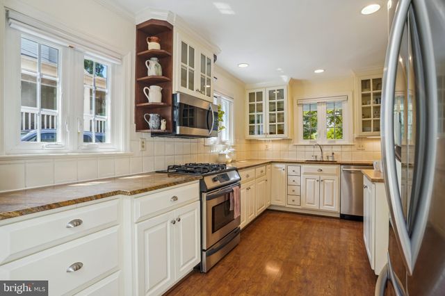 $1,310,000 | 410 Virginia Avenue, Alexandria, VA 22302