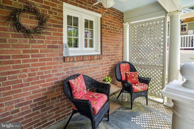 $1,310,000 | 410 Virginia Avenue, Alexandria, VA 22302