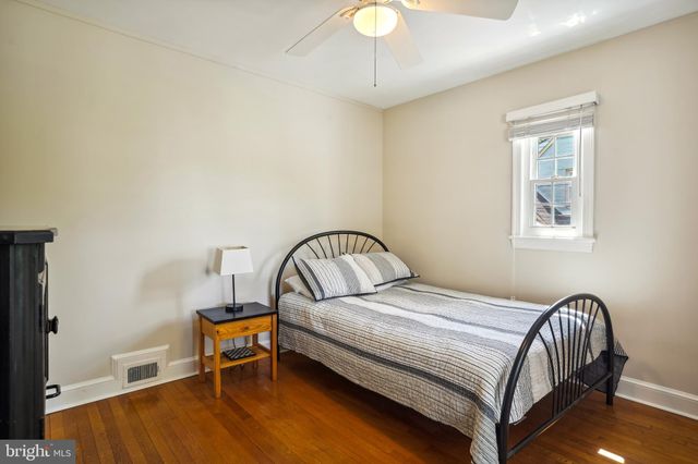 $1,310,000 | 410 Virginia Avenue, Alexandria, VA 22302