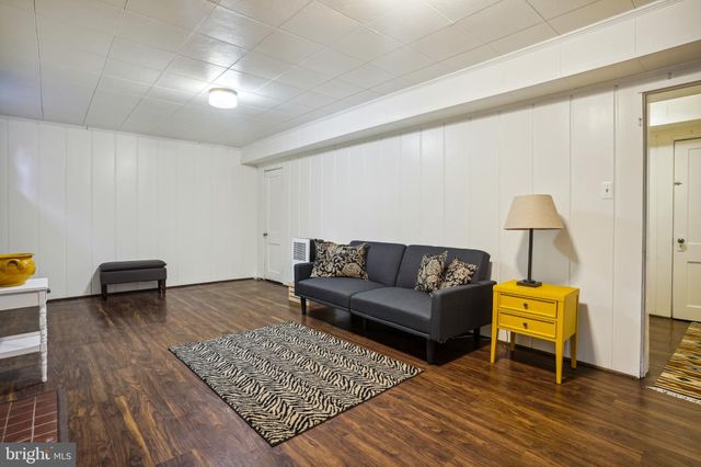 $1,310,000 | 410 Virginia Avenue, Alexandria, VA 22302