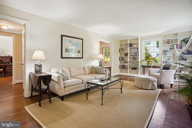 $1,310,000 | 410 Virginia Avenue, Alexandria, VA 22302