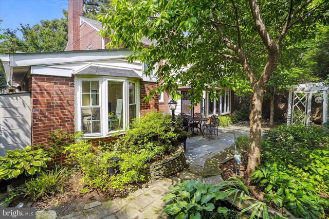 $1,310,000 | 410 Virginia Avenue, Alexandria, VA 22302