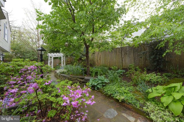 $1,310,000 | 410 Virginia Avenue, Alexandria, VA 22302