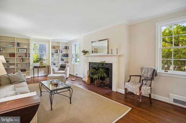 $1,310,000 | 410 Virginia Avenue, Alexandria, VA 22302