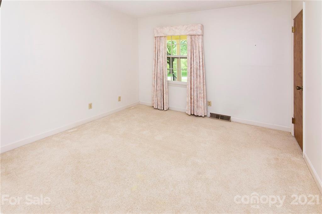 104 Cambridge Road Huntersville, NC 28078 - Photo 14 of 24 Gallery Image 14