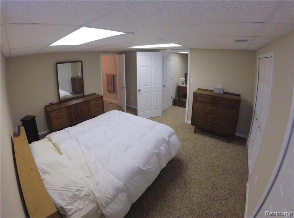 8254 Cook Road Swartz Creek, MI 48473 - Photo 16 of 23