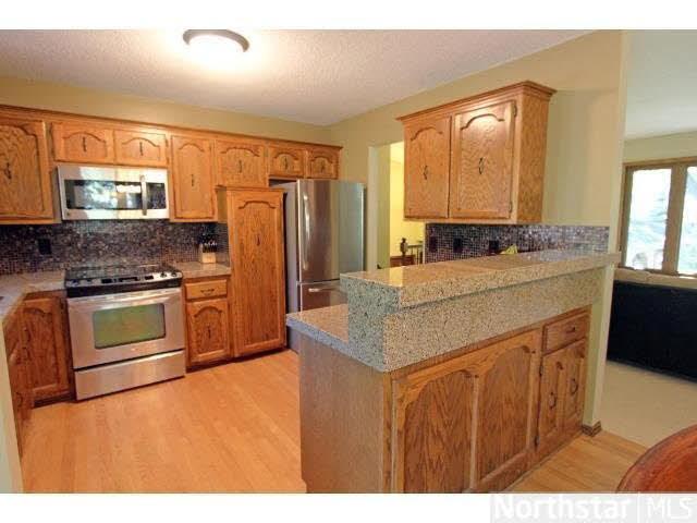 7203 Topview Road Eden Prairie, MN 55346 - Photo 7 of 18 Gallery Image 7