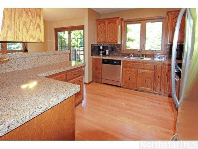 7203 Topview Road Eden Prairie, MN 55346 - Photo 8 of 18 Gallery Image 8