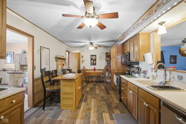 $279,900 | 6452 East 550 North, Columbus, IN 47203