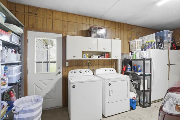 $279,900 | 6452 East 550 North, Columbus, IN 47203