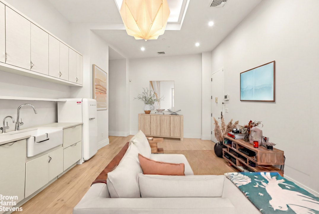 52 East 4th Street, Unit 4N Manhattan, NY 10003 - Photo 2 of 11