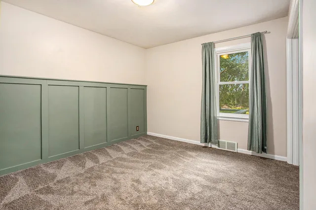 $215,000 | 32780 Highway 43, Paw Paw, MI 49079