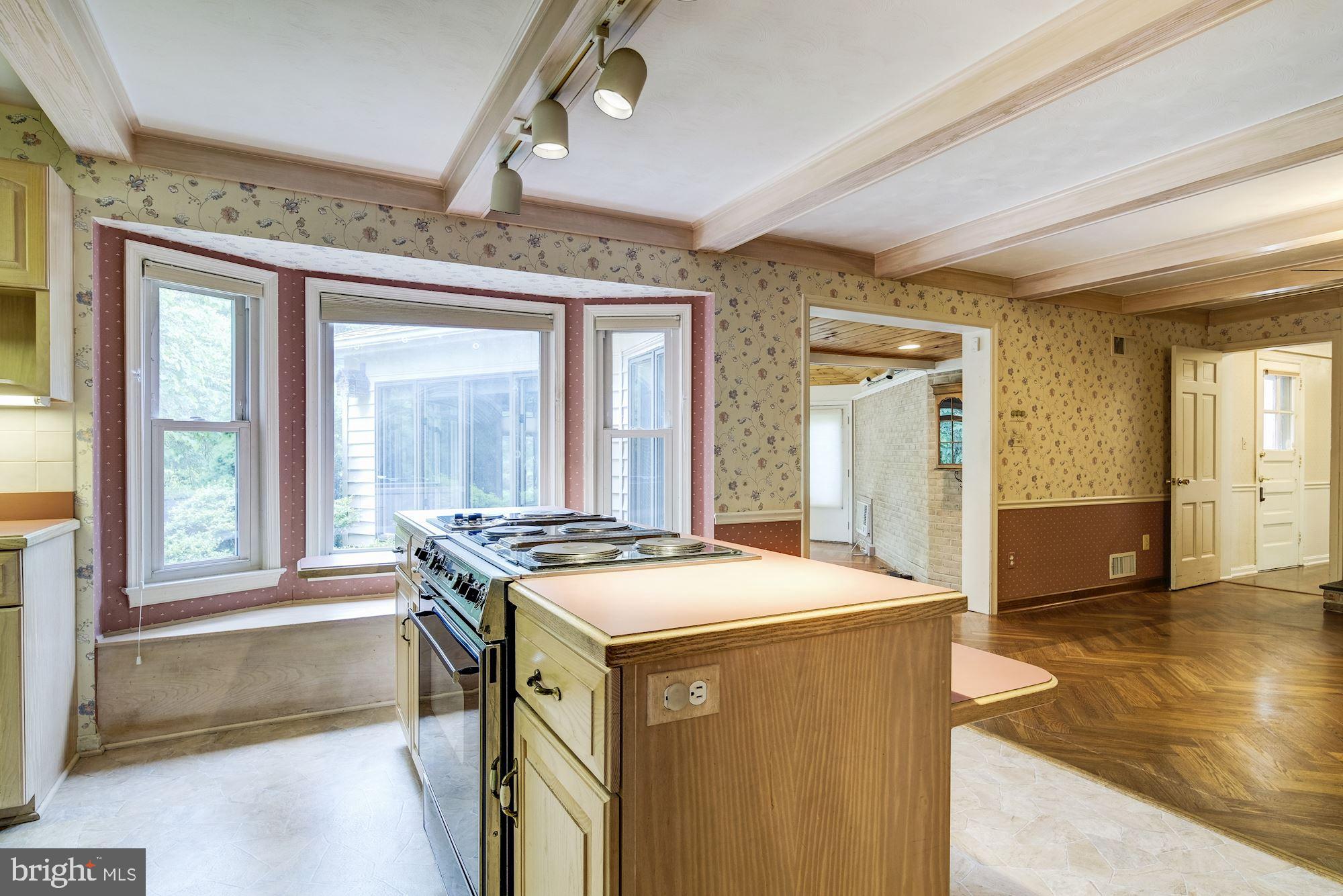 14125 Rippling Brook Drive Silver Spring, MD 20906 - Photo 12 of 54 Eat-In Kitchen