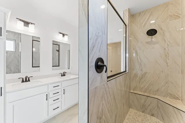 $637,450 | 809 Longmeadow Lane, Waconia, MN 55387