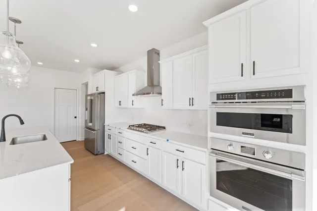 $637,450 | 809 Longmeadow Lane, Waconia, MN 55387