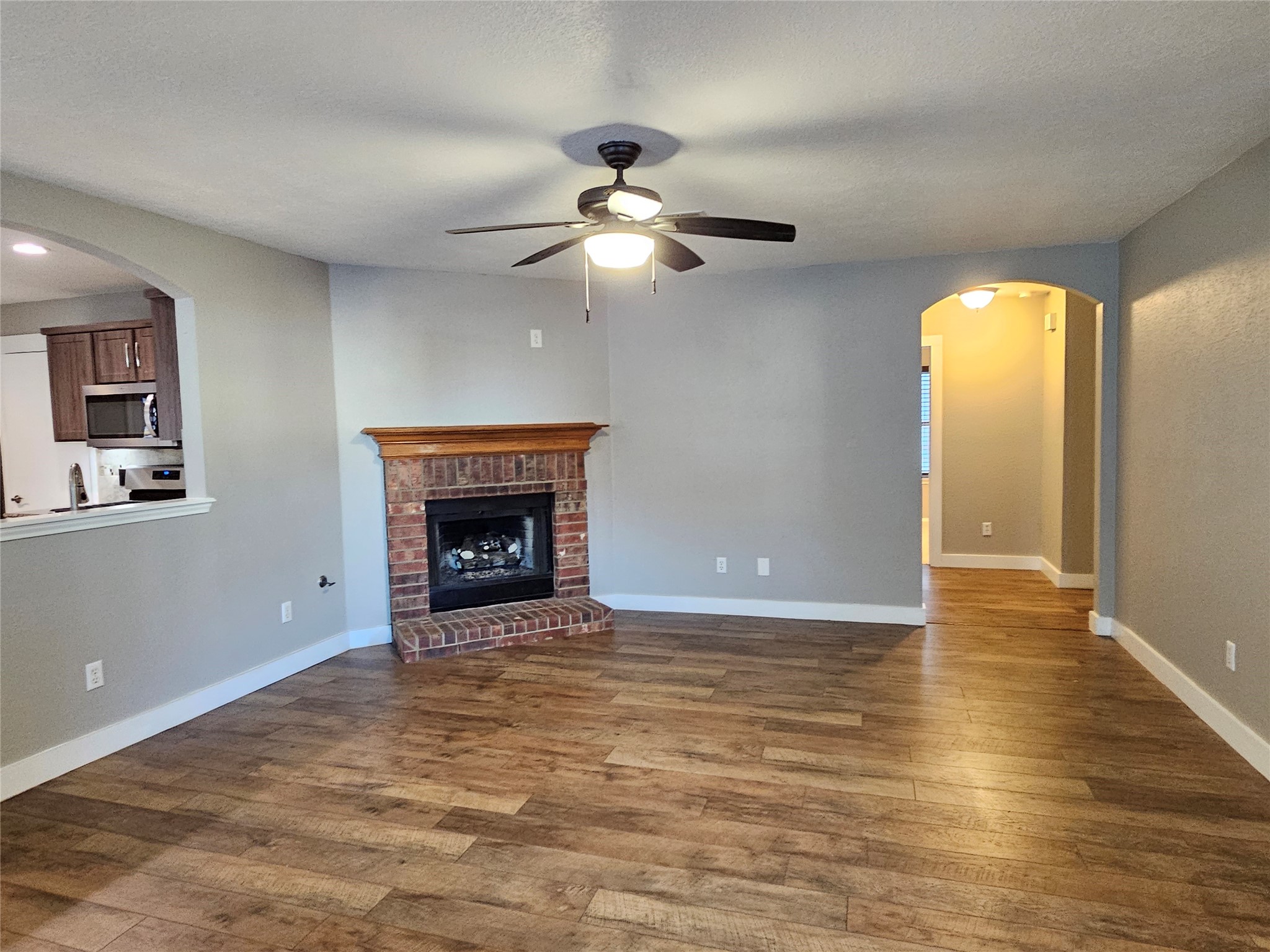 3932 Haleys Way Round Rock, TX 78665 - Photo 6 of 29 Gallery Image 6
