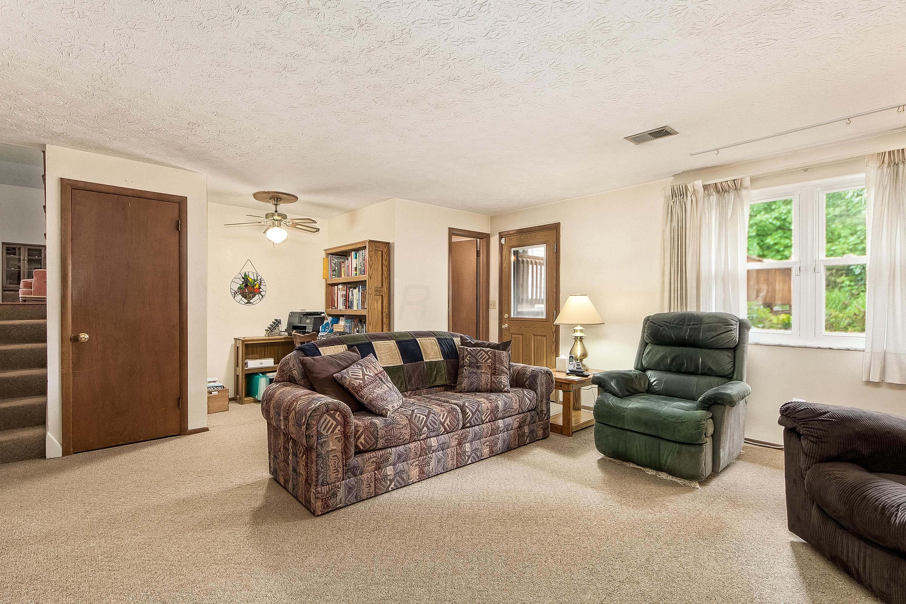 6612 Millbrae Road Columbus, OH 43235 - Photo 11 of 24 Gallery Image 11