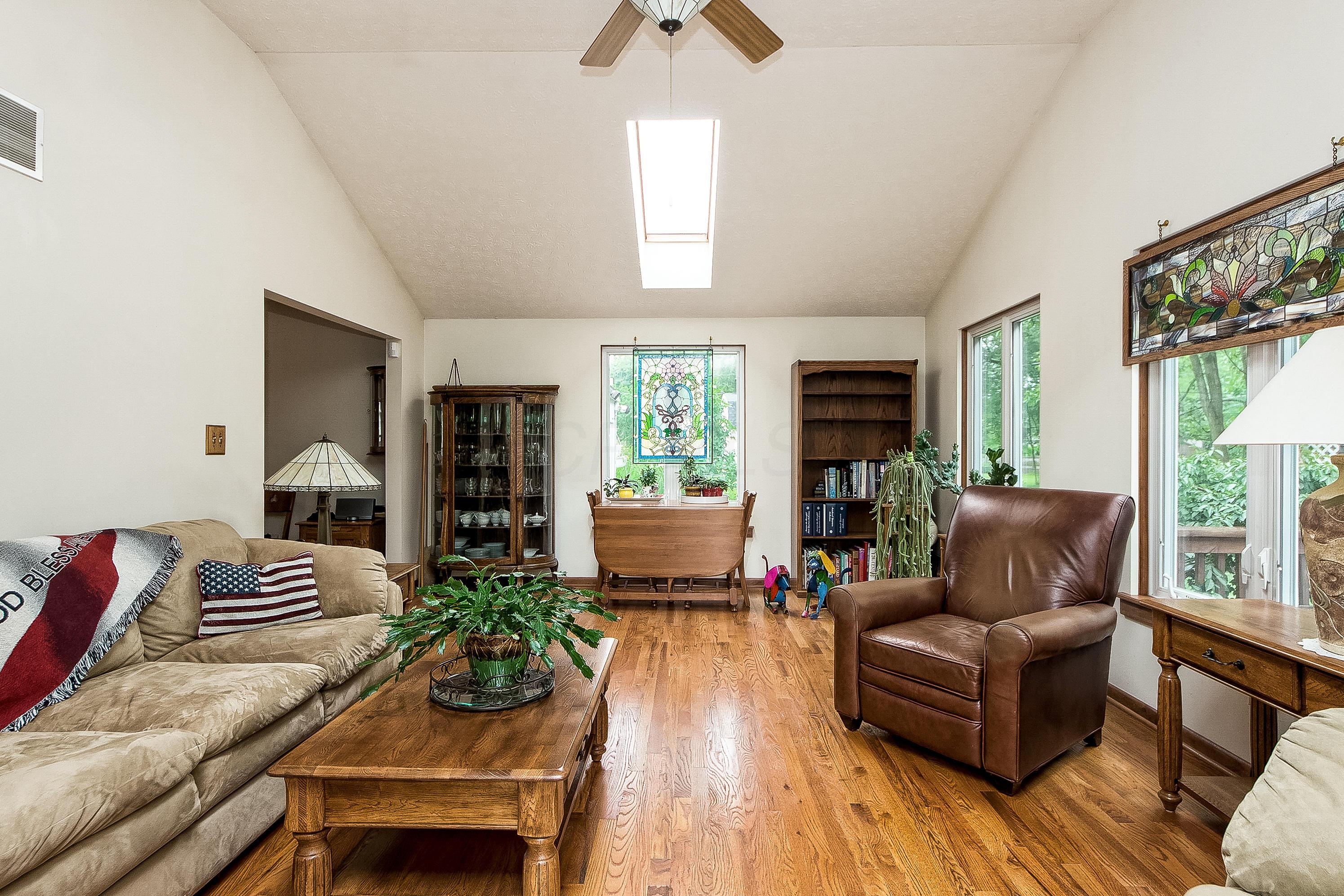 6612 Millbrae Road Columbus, OH 43235 - Photo 5 of 24 Gallery Image 5