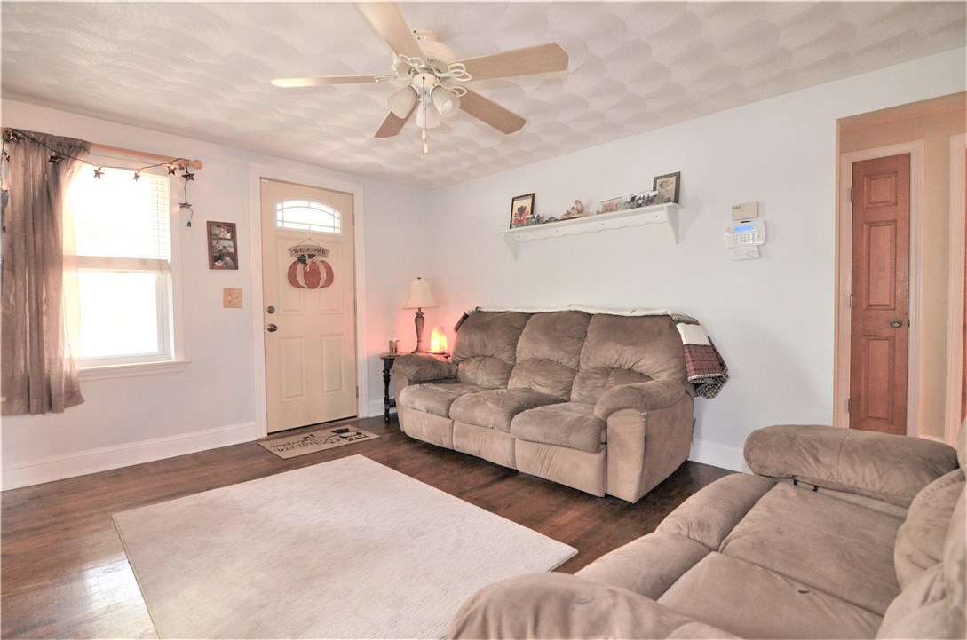 60 Inman Avenue Warwick, RI 02886 - Photo 13 of 29 Gallery Image 13