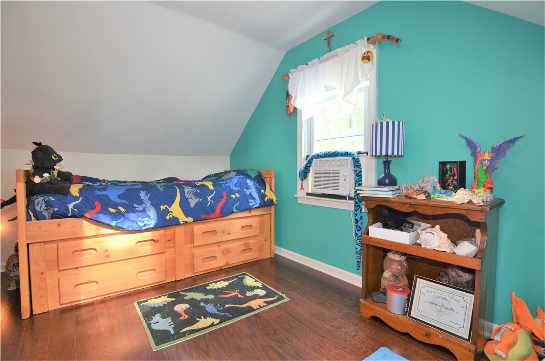 60 Inman Avenue Warwick, RI 02886 - Photo 19 of 29 Gallery Image 19
