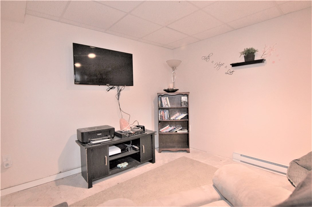 60 Inman Avenue Warwick, RI 02886 - Photo 20 of 29 Gallery Image 20
