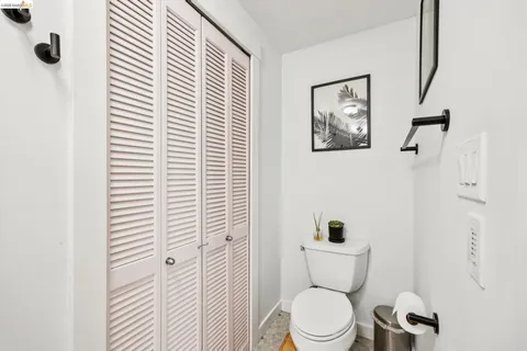$475,000 | 574 48th Street, Unit 203, Oakland, CA 94609