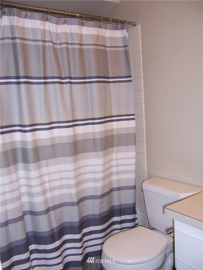 7415 Fairview Road Southwest, Unit 29 Olympia, WA 98512 - Photo 12 of 19 Gallery Image 12