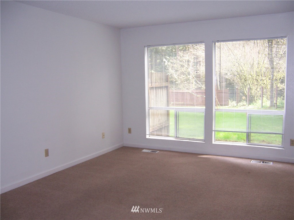 7415 Fairview Road Southwest, Unit 29 Olympia, WA 98512 - Photo 8 of 19 Gallery Image 8