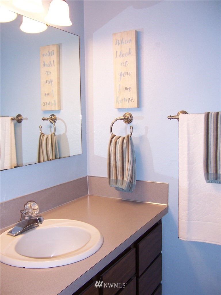 7415 Fairview Road Southwest, Unit 29 Olympia, WA 98512 - Photo 9 of 19 Gallery Image 9