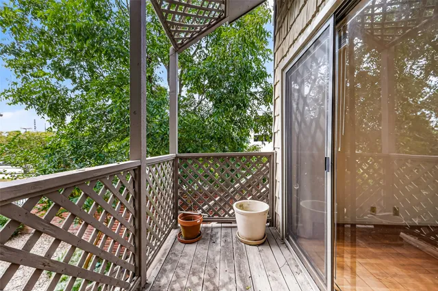 a view of outdoor space yard and patio