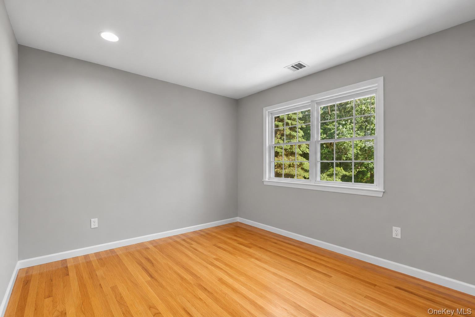 2211 Crompond Road Yorktown Heights, NY 10598 - Photo 18 of 38 Bedroom #2